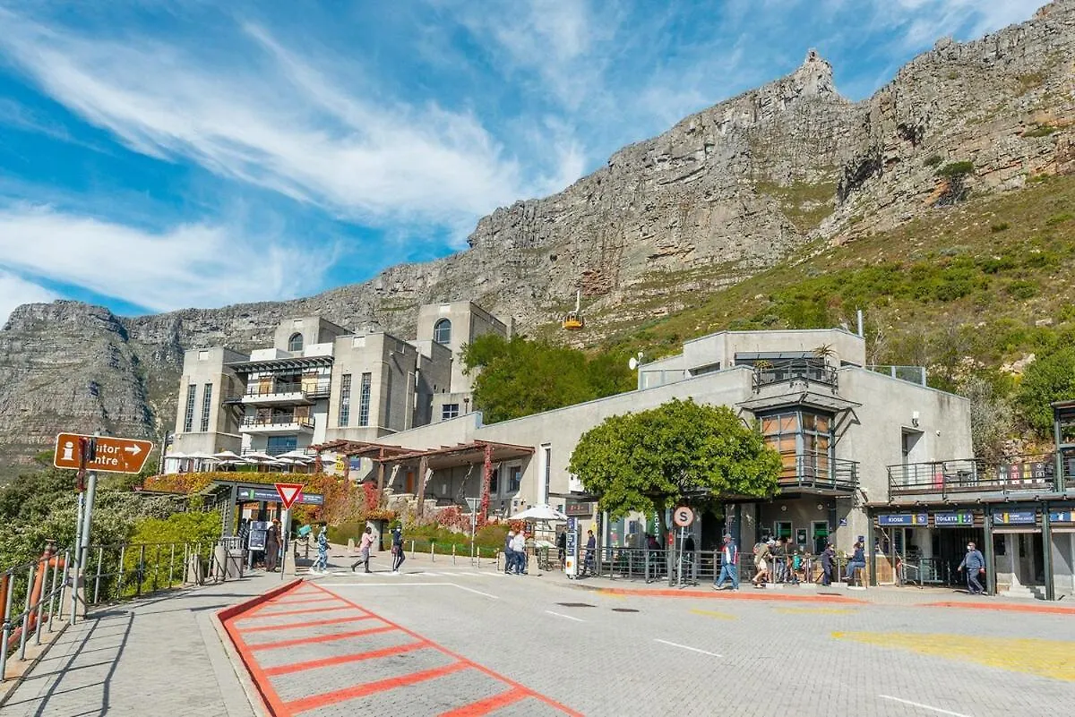 Bright Natural Light, Secure, Wifi,6Th Floor Views Cape Town 0*,  South Africa
