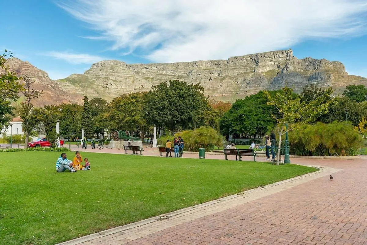 Bright Natural Light, Secure, Wifi,6Th Floor Views Cape Town Apartment