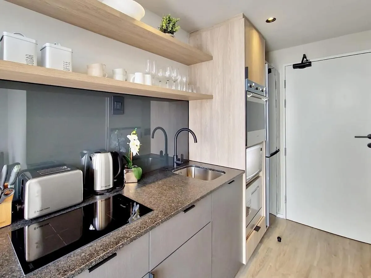 Apartment Bright Natural Light, Secure, Wifi,6Th Floor Views Cape Town