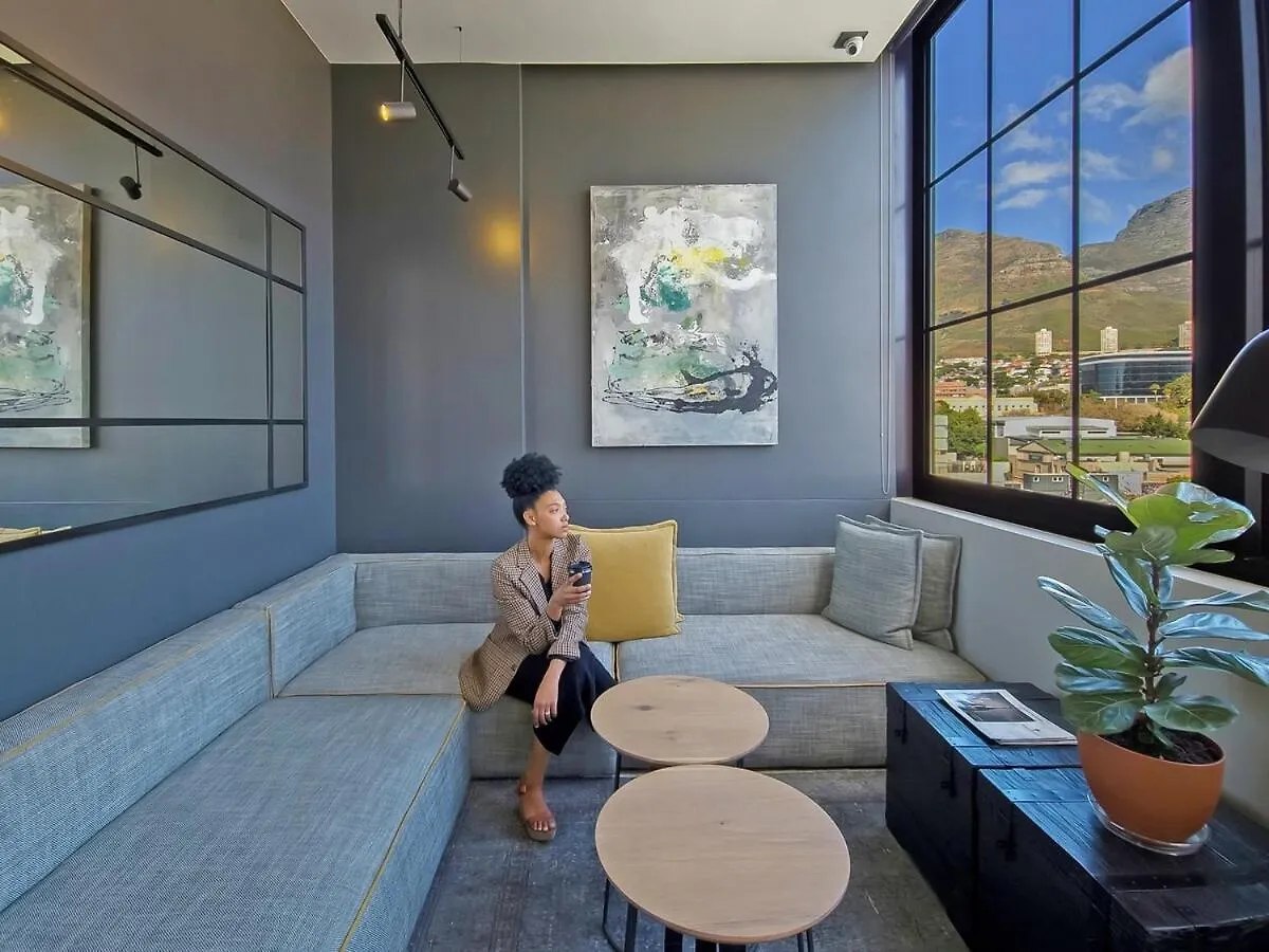 Apartment Bright Natural Light, Secure, Wifi,6Th Floor Views Cape Town